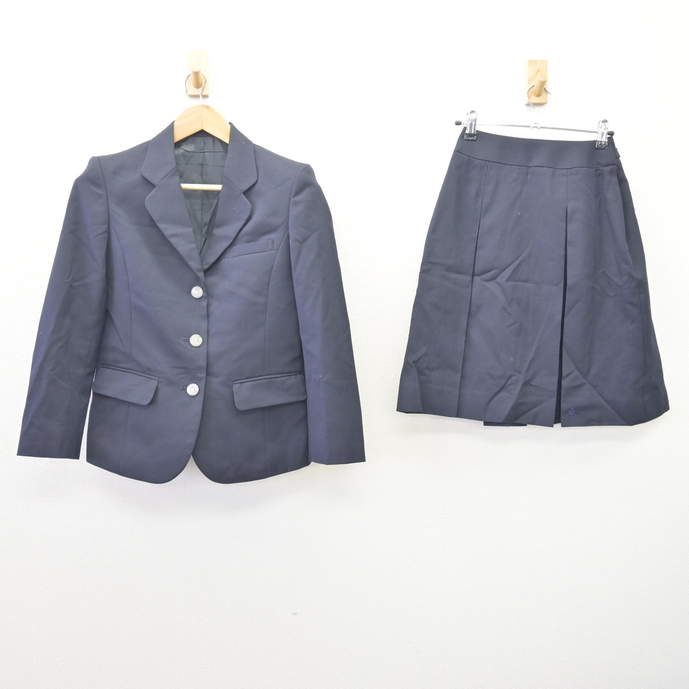 【中古】埼玉県 豊岡高等学校 女子制服 2点 (ブレザー・スカート) sf113905