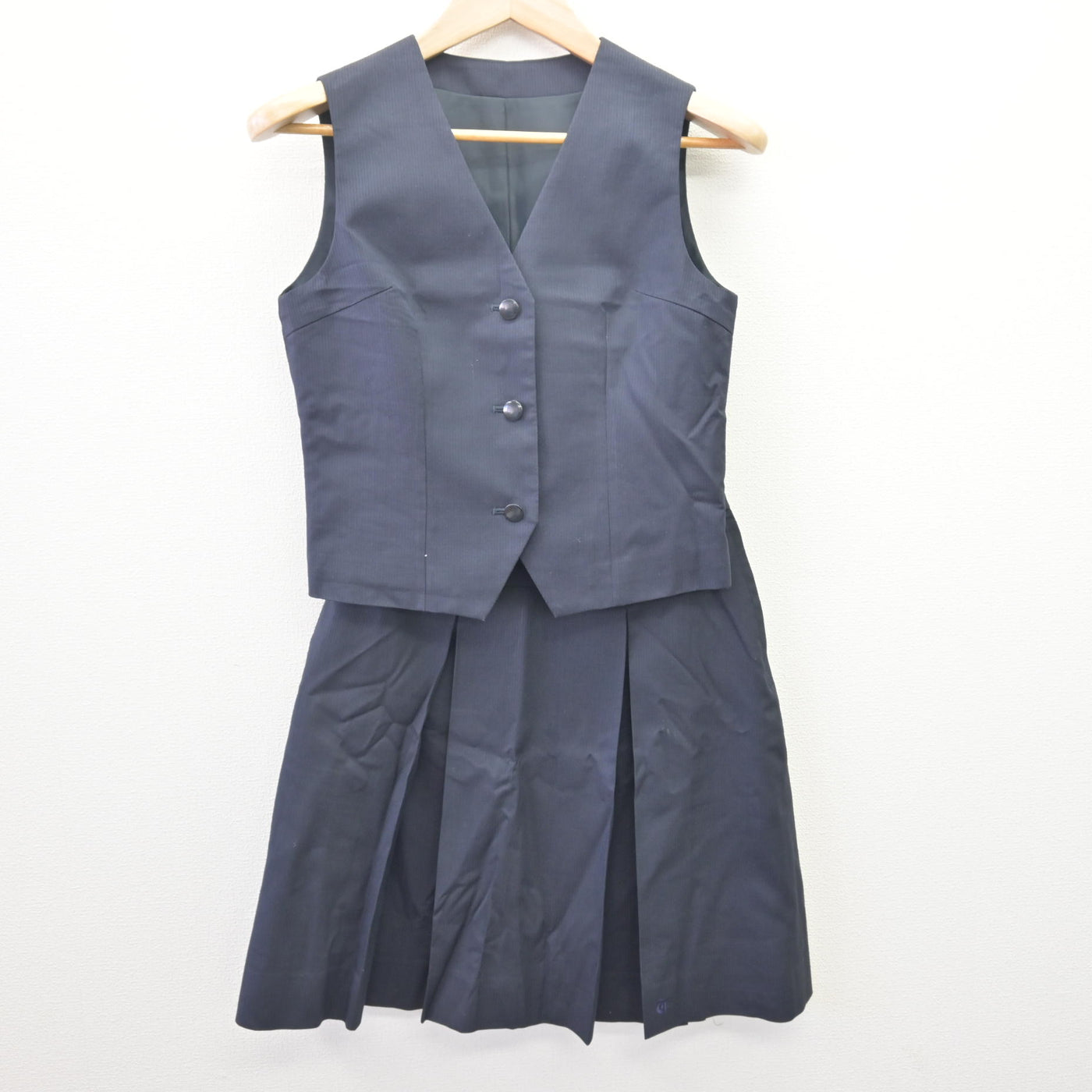 【中古】埼玉県 豊岡高等学校 女子制服 2点 (ベスト・スカート) sf113906