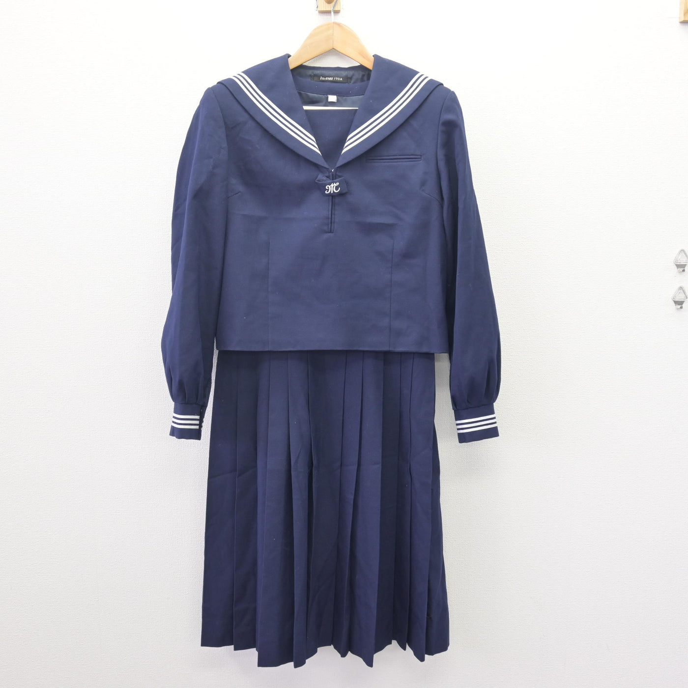 【中古】千葉県 湊中学校/旧制服 女子制服 2点 (セーラー服・ジャンパースカート) sf113922