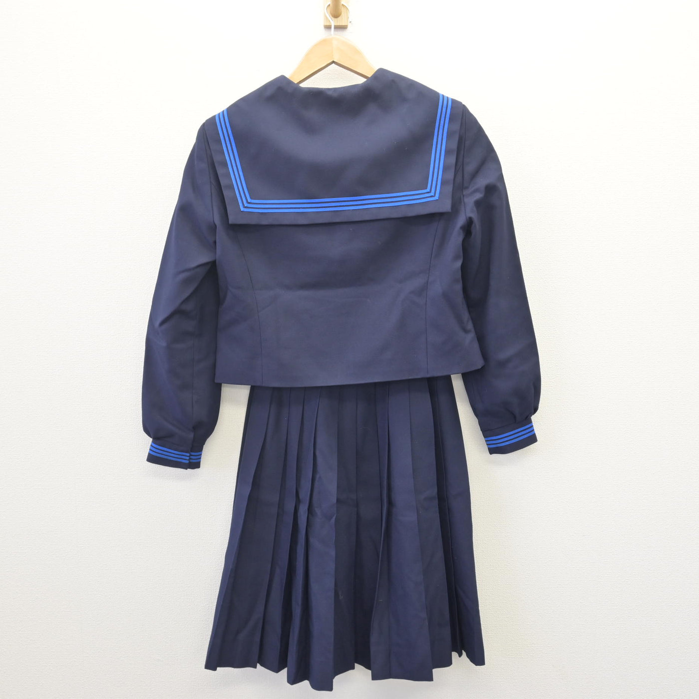 【中古】奈良県 香芝北中学校 女子制服 3点 (セーラー服・スカート) sf113959
