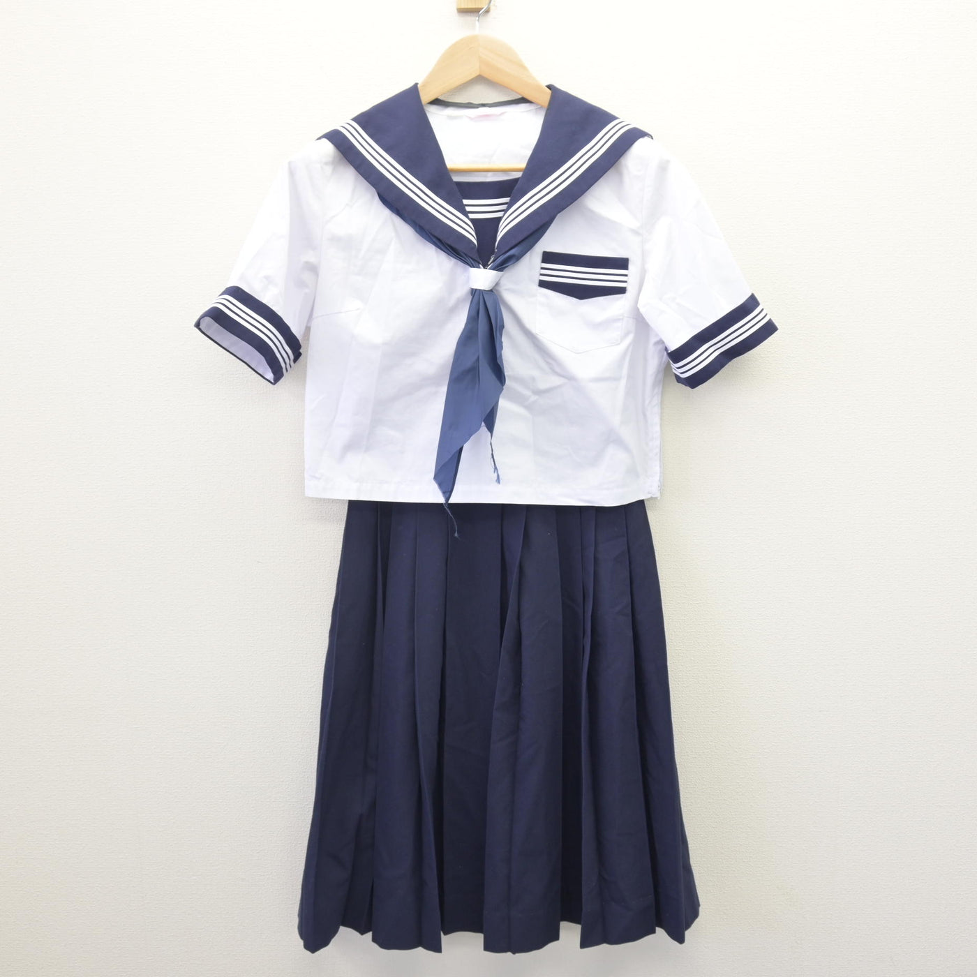 【中古】栃木県 西那須野中学校 女子制服 3点 (セーラー服・スカート) sf113969