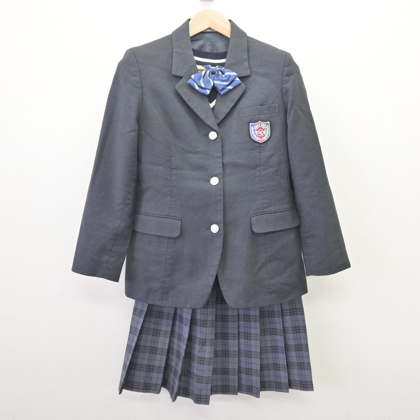 【中古】兵庫県 三木東高等学校 女子制服 4点 (ブレザー・ニット・スカート) sf113998