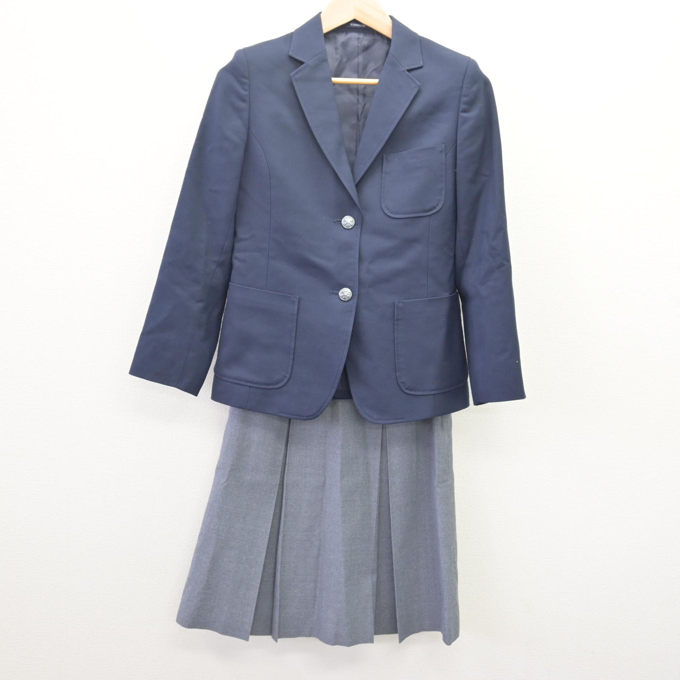 【中古】北海道 真駒内曙中学校 女子制服 3点 (ブレザー・ベスト・スカート) sf114011
