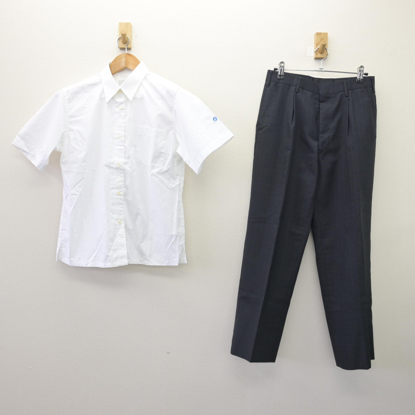 【中古】神奈川県 横浜国立大学教育学部附属横浜中学校 男子制服 3点 (シャツ・ズボン) sf114021