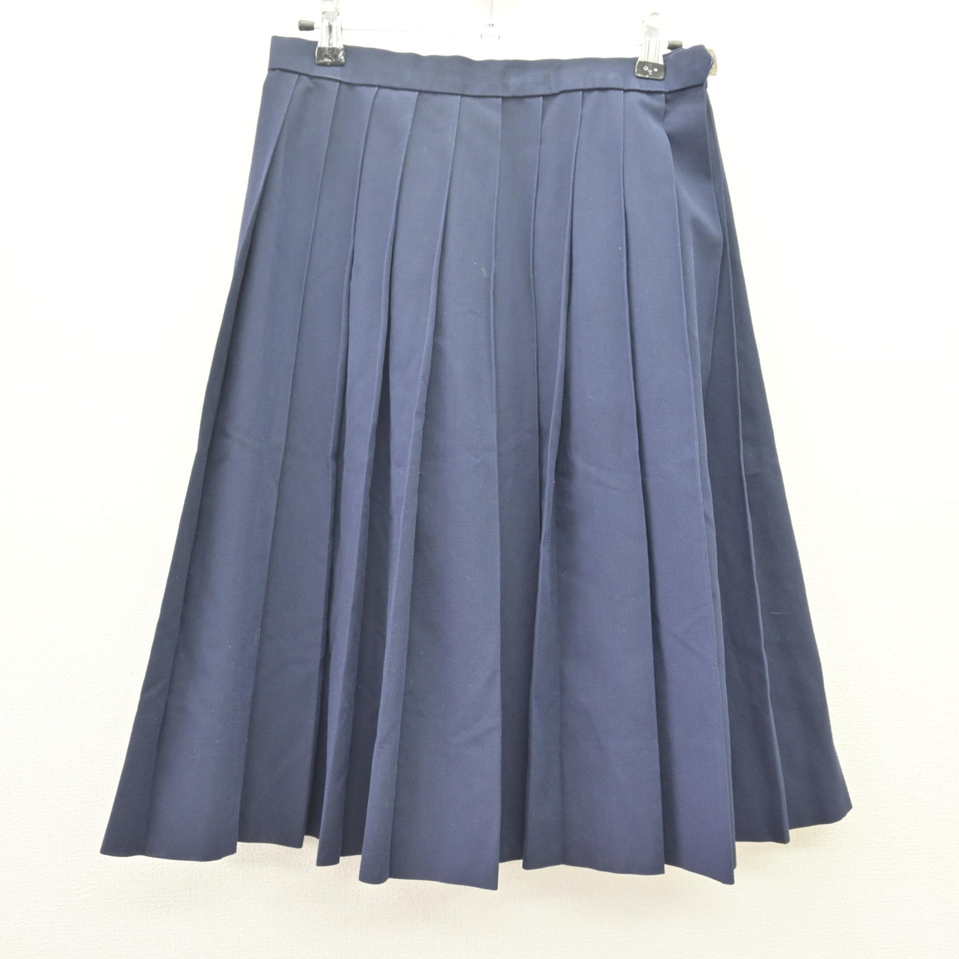 【中古】佐賀県 田代中学校 女子制服 2点 (セーラー服・スカート) sf114024