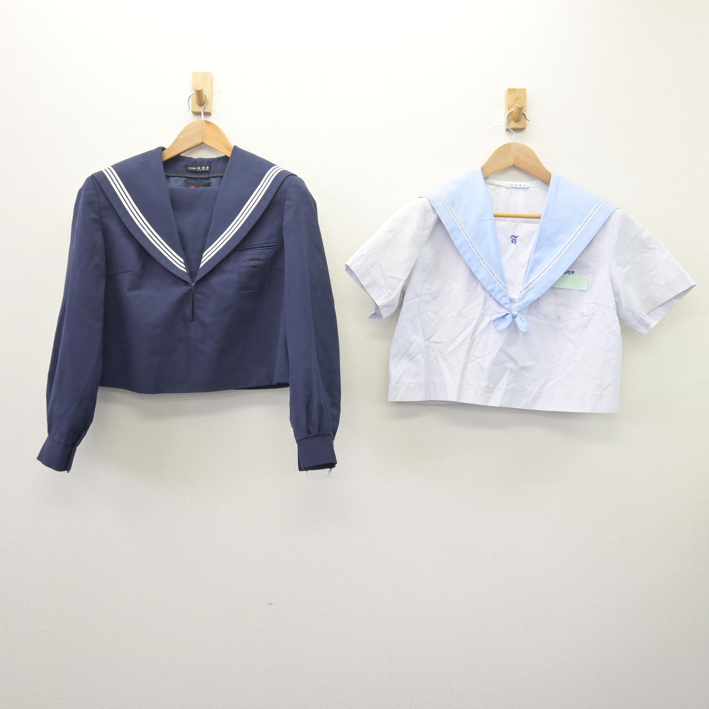 【中古】佐賀県 田代中学校 女子制服 2点 (セーラー服・セーラー服) sf114026