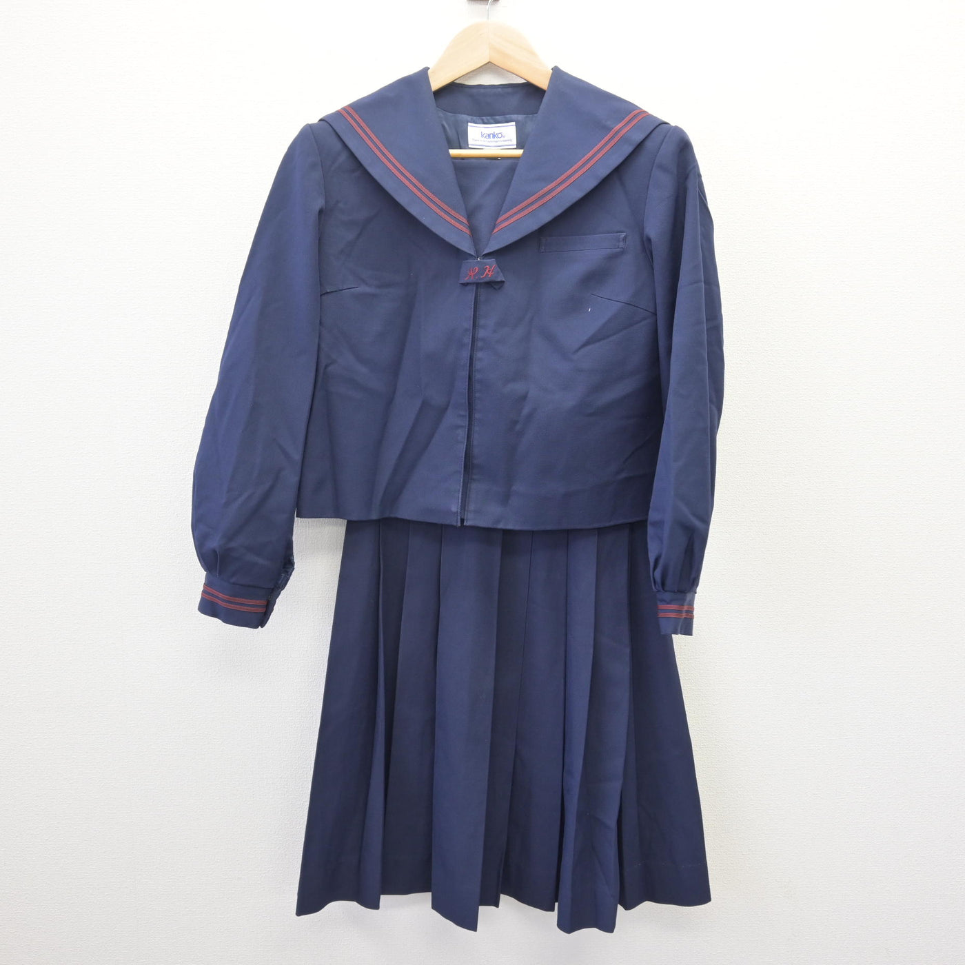 【中古】山梨県 韮崎東中学校 女子制服 2点 (セーラー服・スカート) sf114044