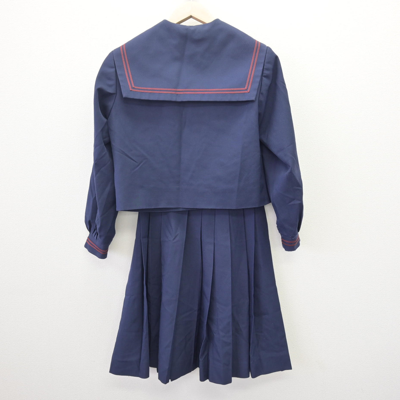 【中古】山梨県 韮崎東中学校 女子制服 2点 (セーラー服・スカート) sf114046