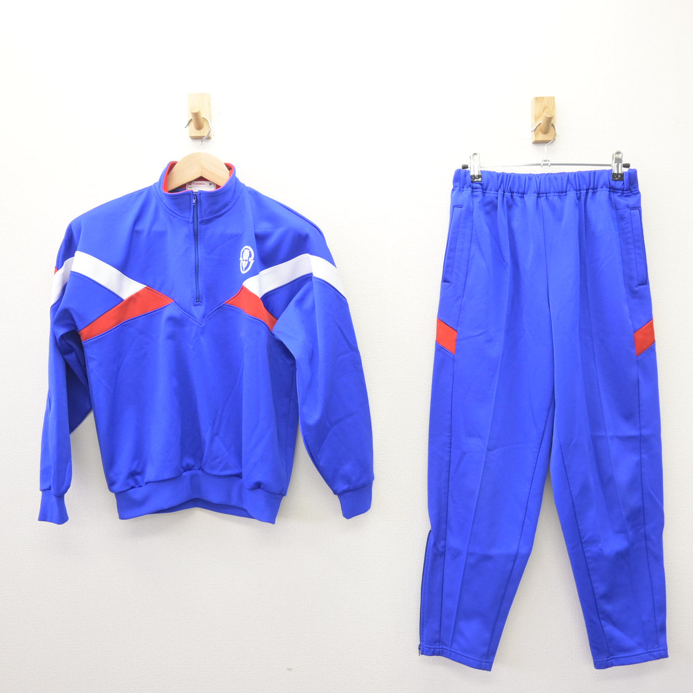 【中古】山梨県 韮崎東中学校 女子制服 2点 (ジャージ 上・ジャージ 下) sf114053