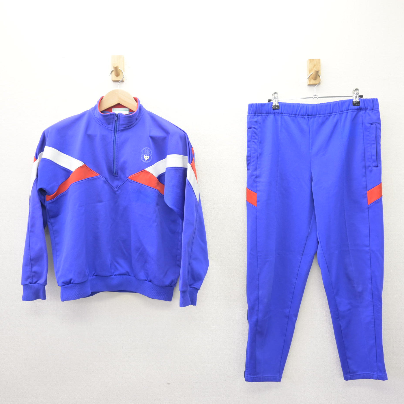 【中古】山梨県 韮崎東中学校 女子制服 2点 (ジャージ 上・ジャージ 下) sf114054