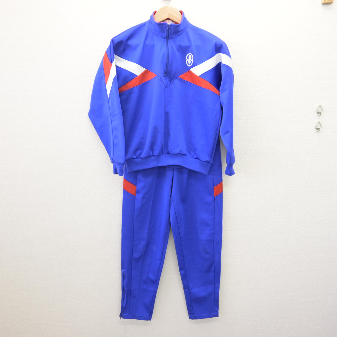 【中古】山梨県 韮崎東中学校 女子制服 2点 (ジャージ 上・ジャージ 下) sf114055