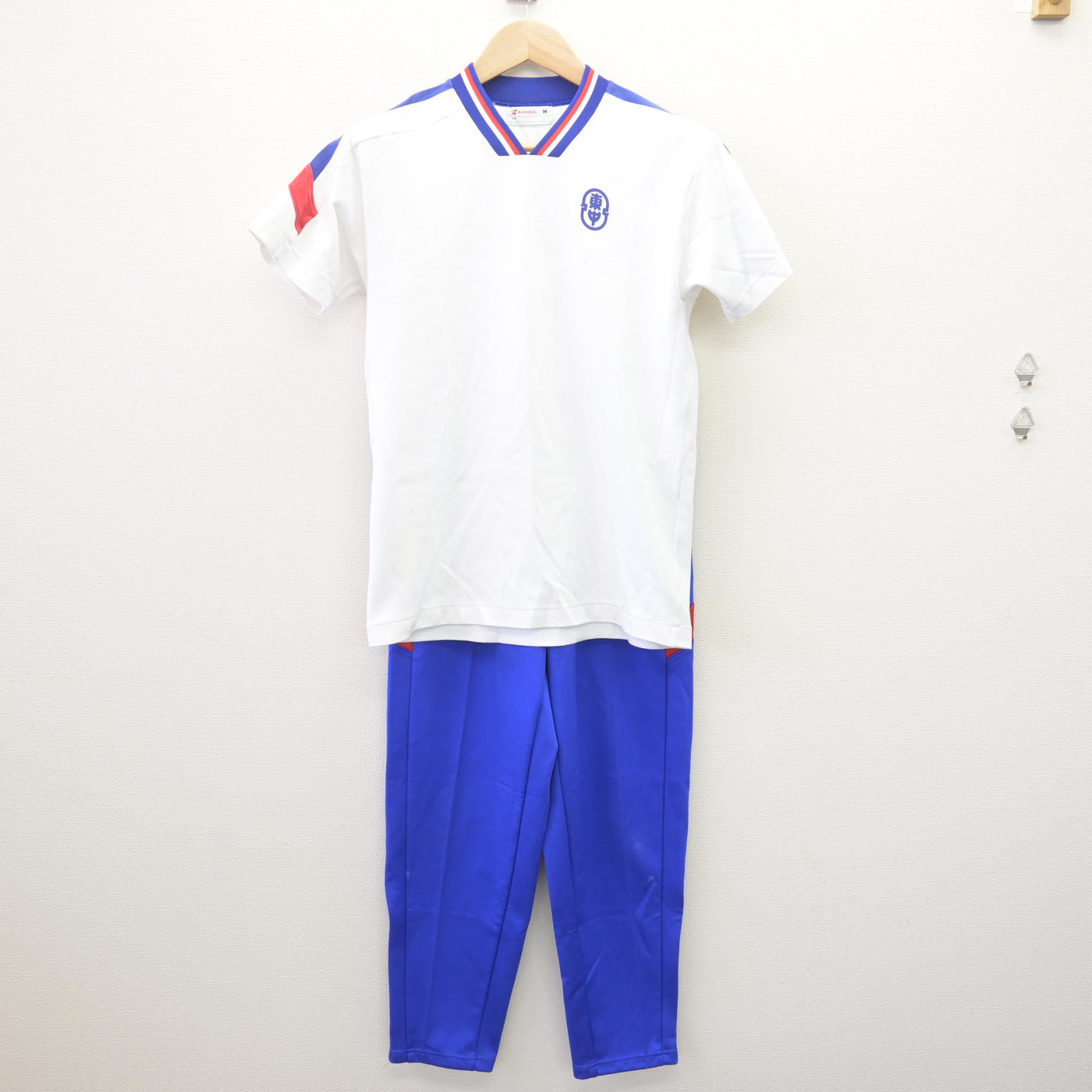 【中古】山梨県 韮崎東中学校 女子制服 2点 (体操服 上・ジャージ 下) sf114057