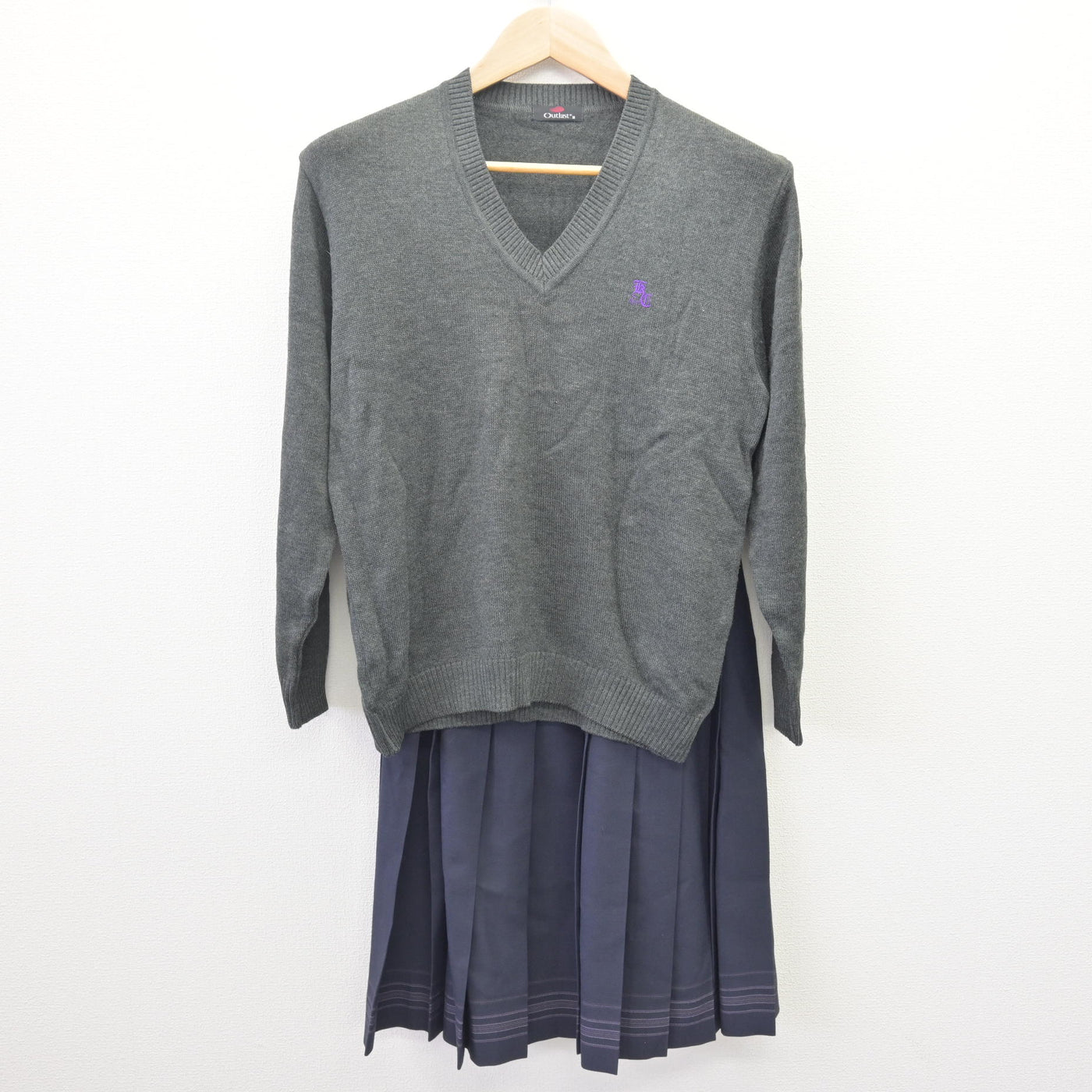 【中古】山梨県 甲府商業高等学校 女子制服 4点 (ブレザー・ニット・スカート) sf114062