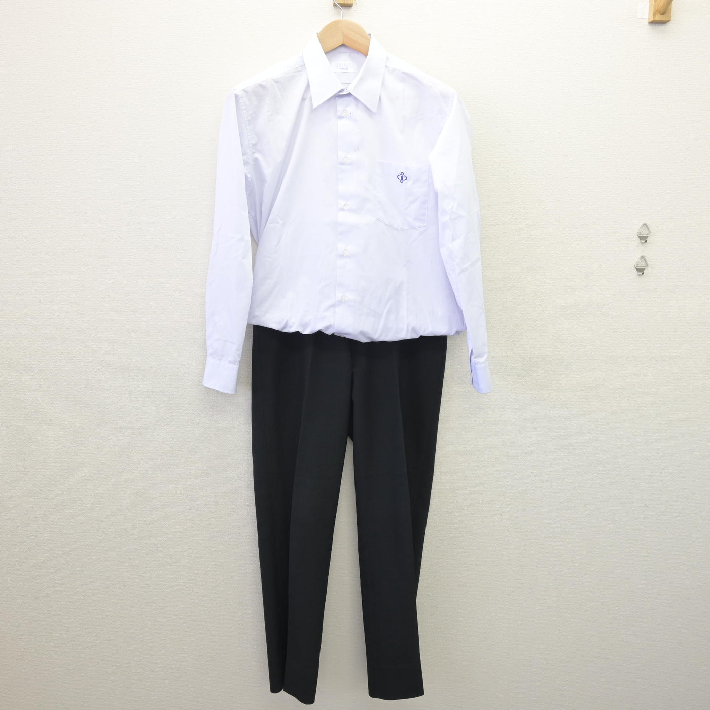 【中古】岐阜県 岐南工業高等学校 男子制服 2点 (シャツ・ズボン) sf114068