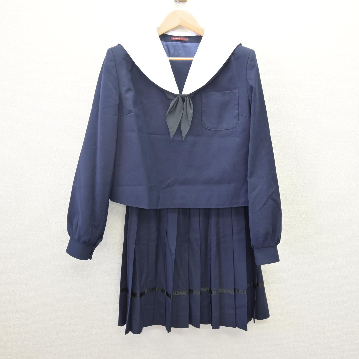 【中古】岐阜県 加納高等学校 女子制服 3点 (セーラー服・スカート) sf114069