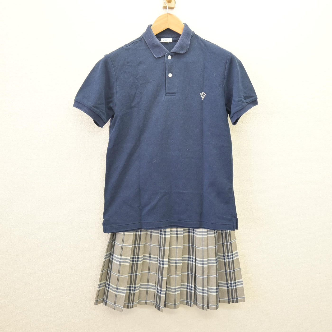 【中古】千葉県 光英VERITAS中学校・高等学校 女子制服 3点 (シャツ・シャツ・スカート) sf114074