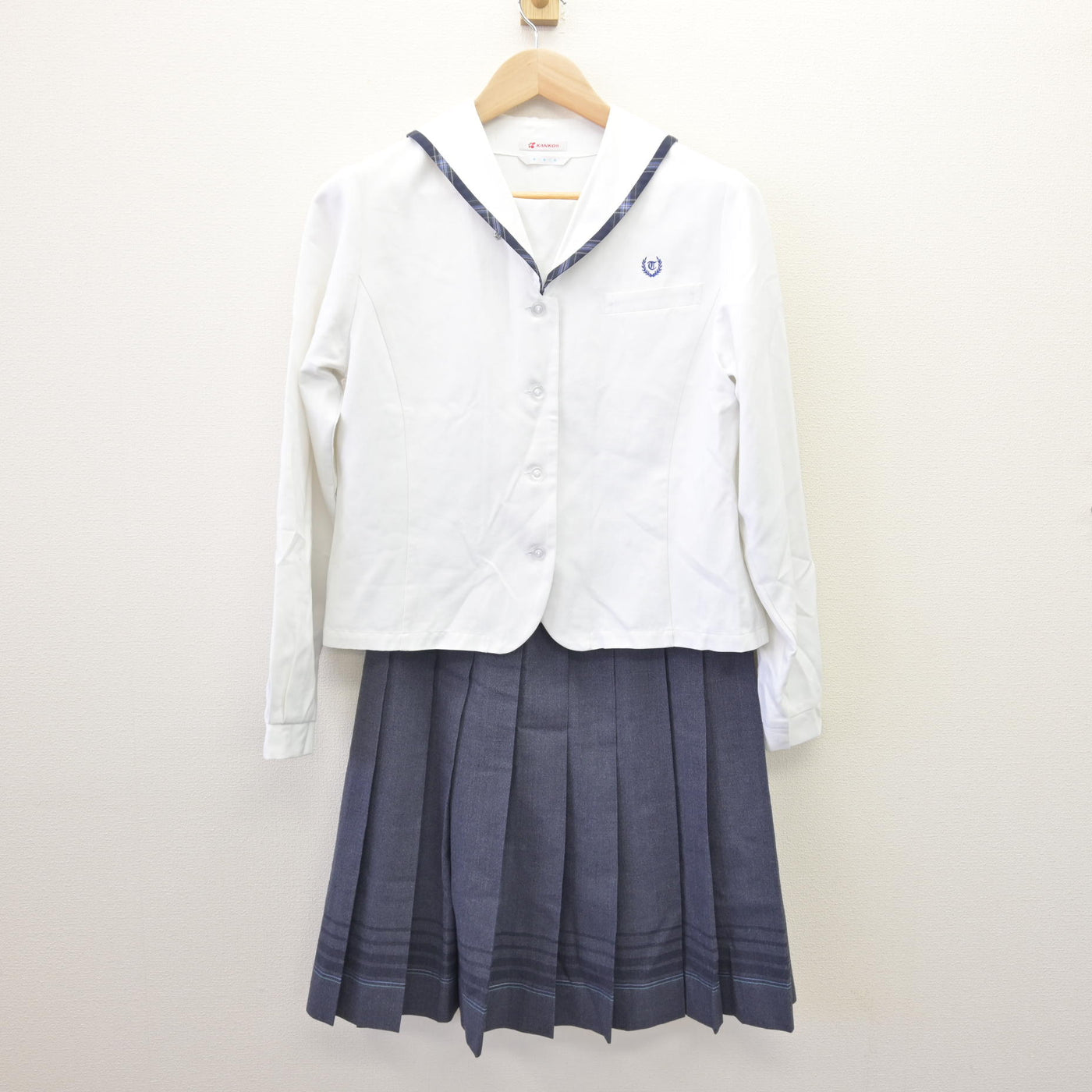 【中古】福井県 武生商工高等学校 女子制服 2点 (ブラウス・スカート) sf114077