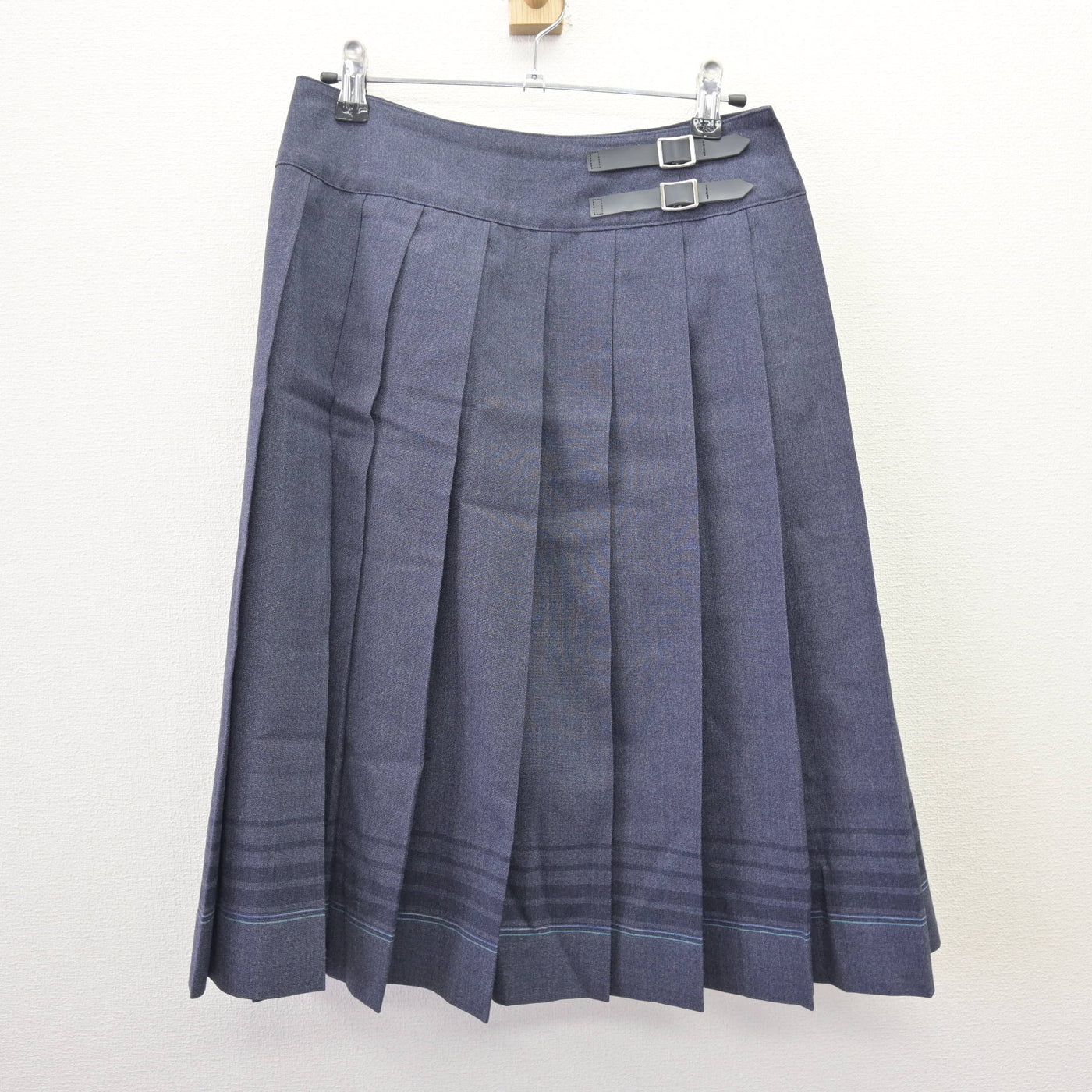 【中古】福井県 武生商工高等学校 女子制服 2点 (ブラウス・スカート) sf114077