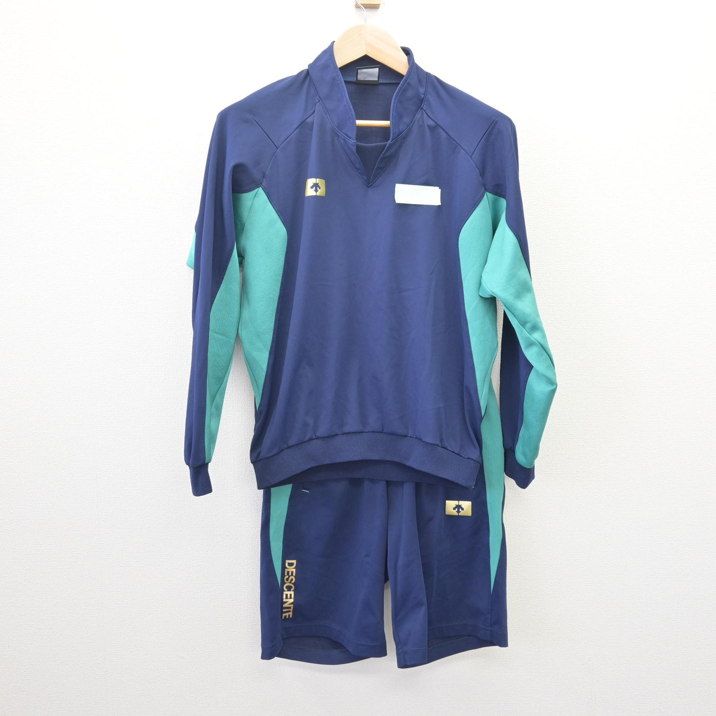 【中古】福井県 武生商工高等学校 女子制服 2点 (ジャージ 上・体操服 下) sf114079