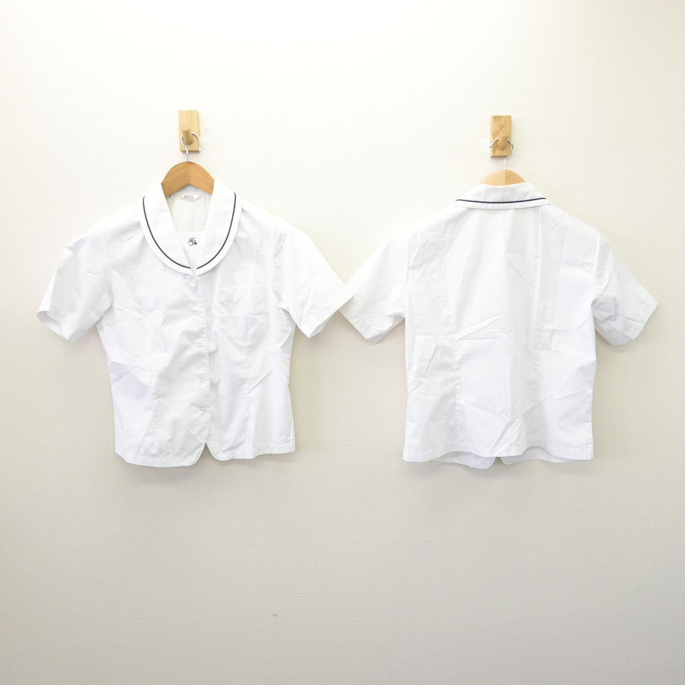 【中古】鹿児島県 鹿屋女子高等学校 女子制服 3点 (ブラウス・スカート) sf114087