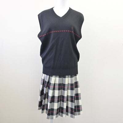 【中古】長崎県 向陽高等学校/旧制服 女子制服 3点 (ブレザー・ニットベスト・スカート) sf114095