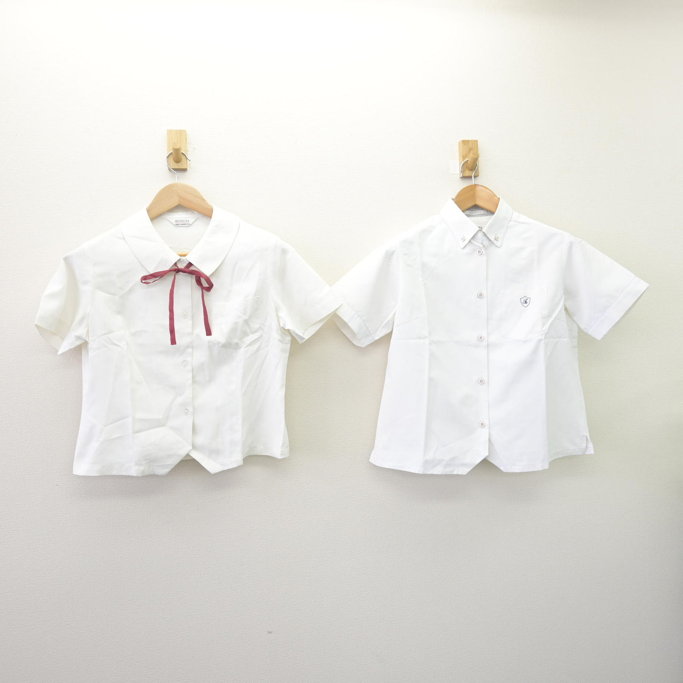 【中古】 学校名不明 女子制服 3点 (シャツ・ブラウス) sf114101