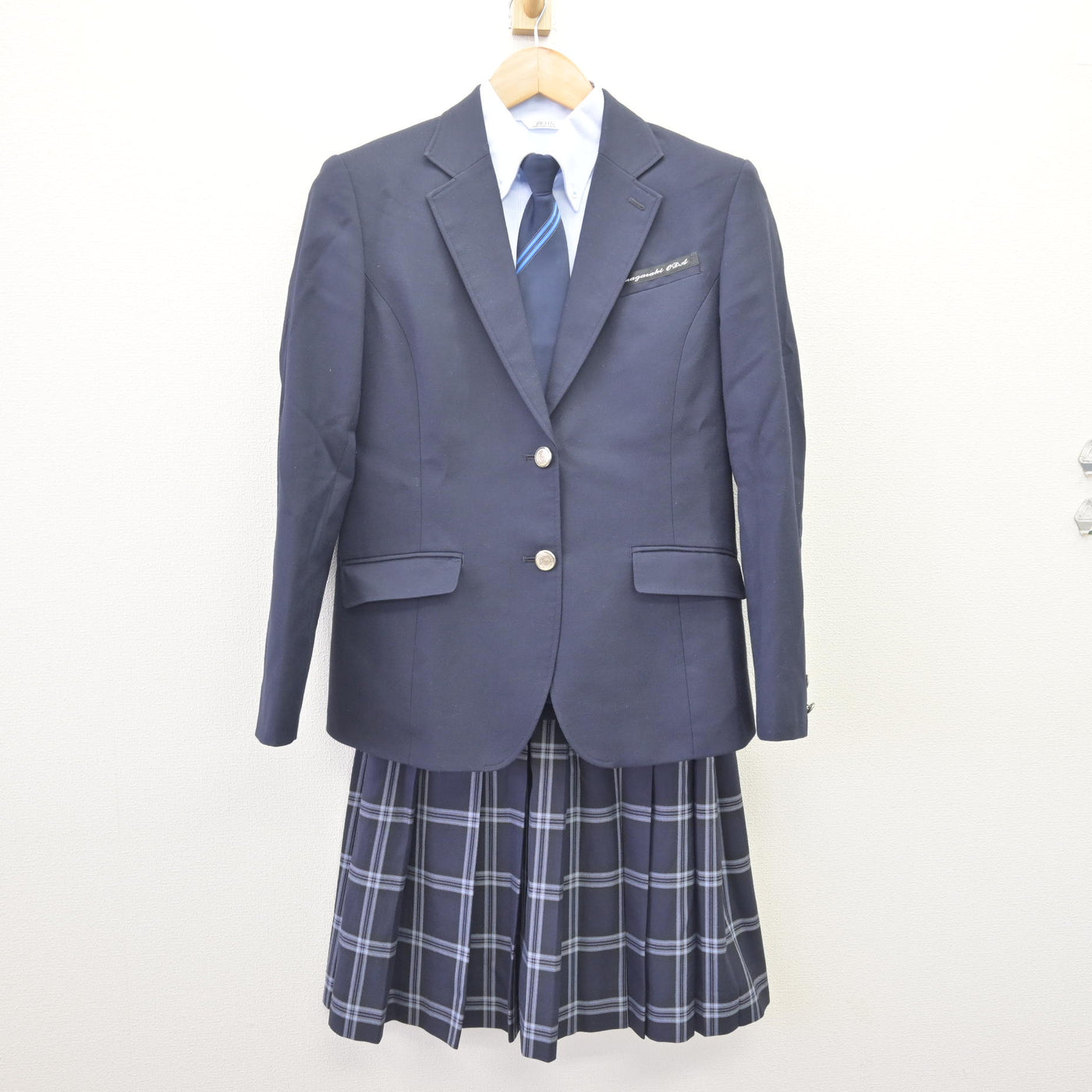 【中古】兵庫県 尼崎小田高等学校 女子制服 4点 (ブレザー・シャツ・スカート) sf114110