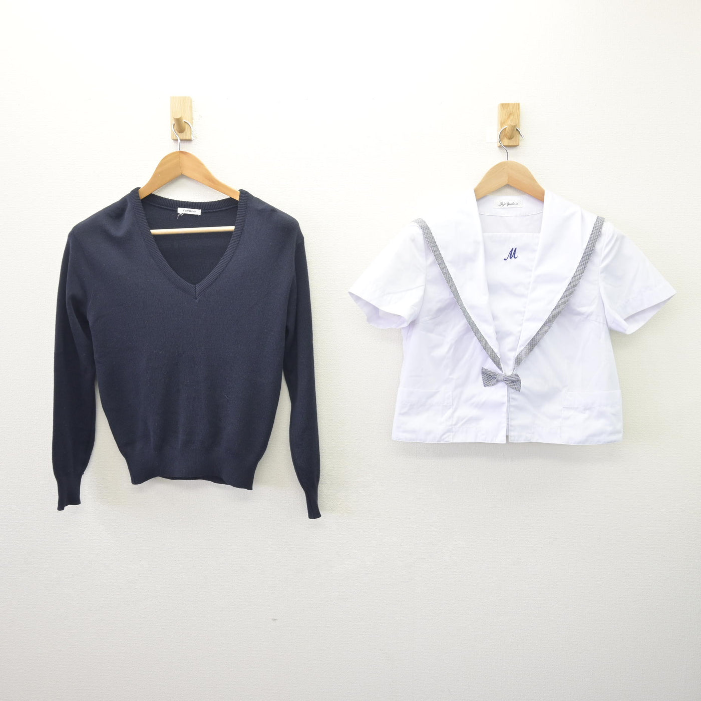 【中古】佐賀県 諸富中学校 女子制服 3点 (ニット・セーラー服) sf114115