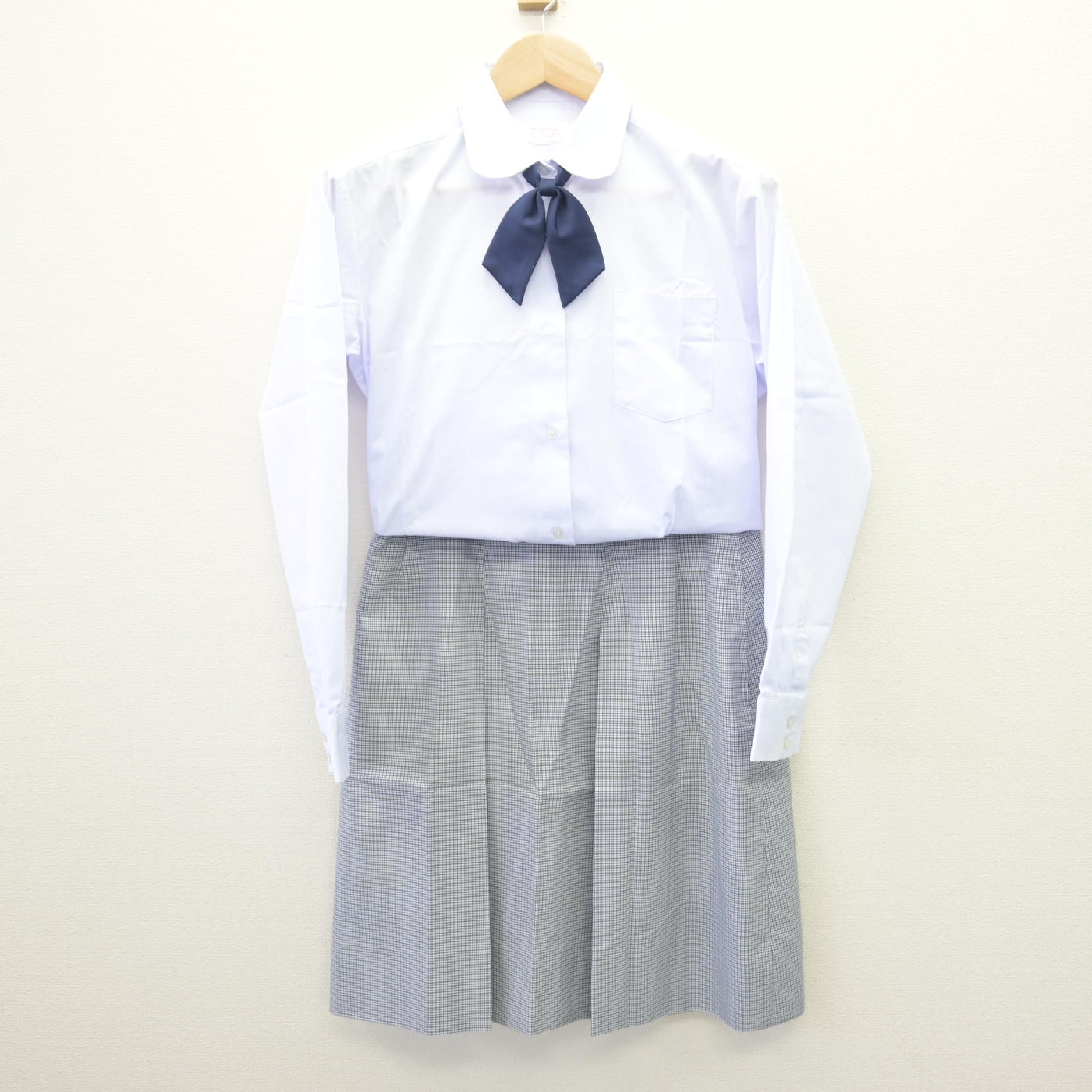 【中古】静岡県 浜松城北工業高等学校 女子制服 4点 (シャツ・スカート) sf114127