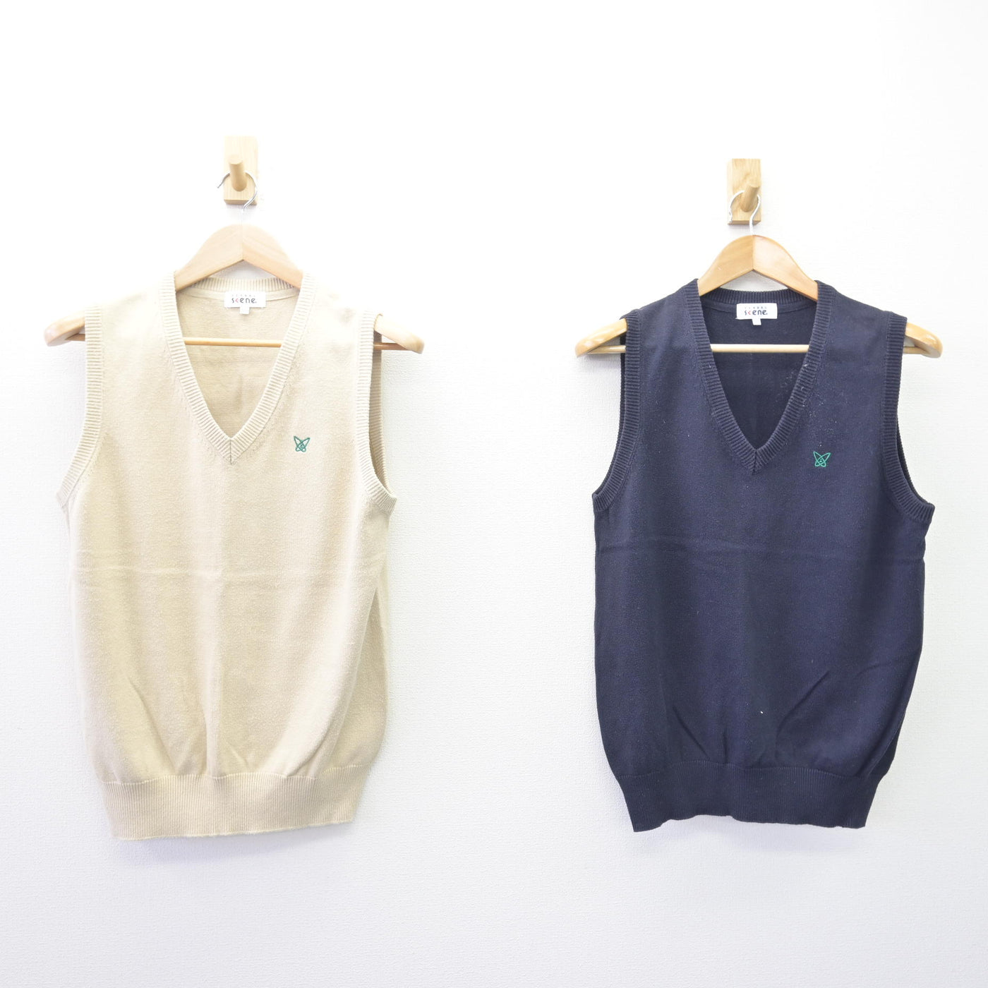 【中古】静岡県 浜松城北工業高等学校 女子制服 2点 (ニットベスト) sf114128