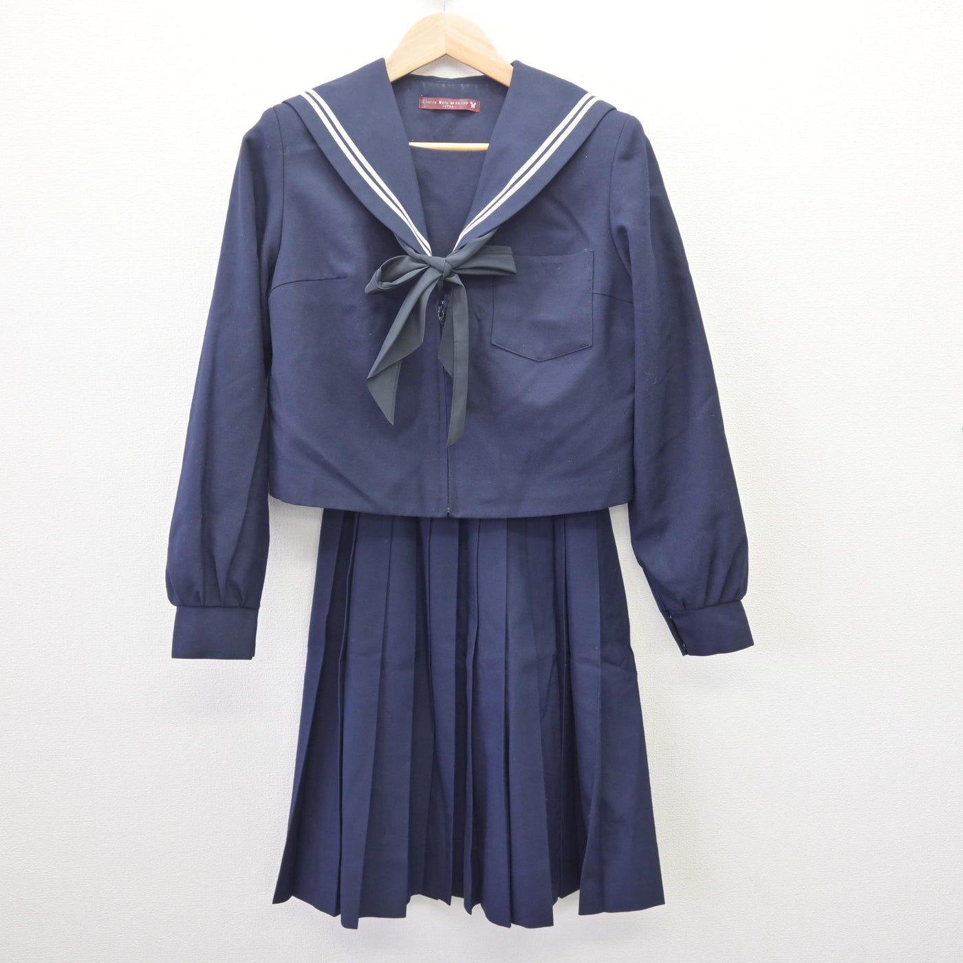 【中古】愛知県 御田中学校 女子制服 3点 (セーラー服・スカート) sf114138