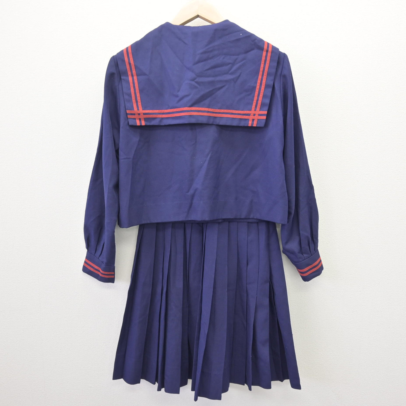 【中古】沖縄県 仲西中学校 女子制服 3点 (セーラー服・スカート) sf114152