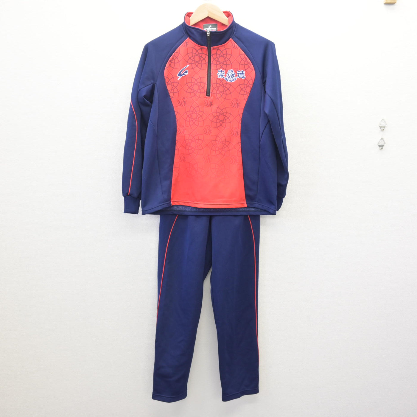 【中古】広島県 崇徳高等学校 女子制服 3点 (ジャージ 上・体操服 上・ジャージ 下) sf114165