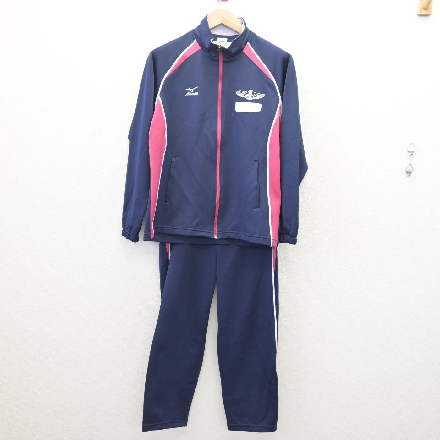 【中古】山梨県 日本航空高等学校 女子制服 3点 (ジャージ 上・ジャージ 下・体操服 下) sf114172