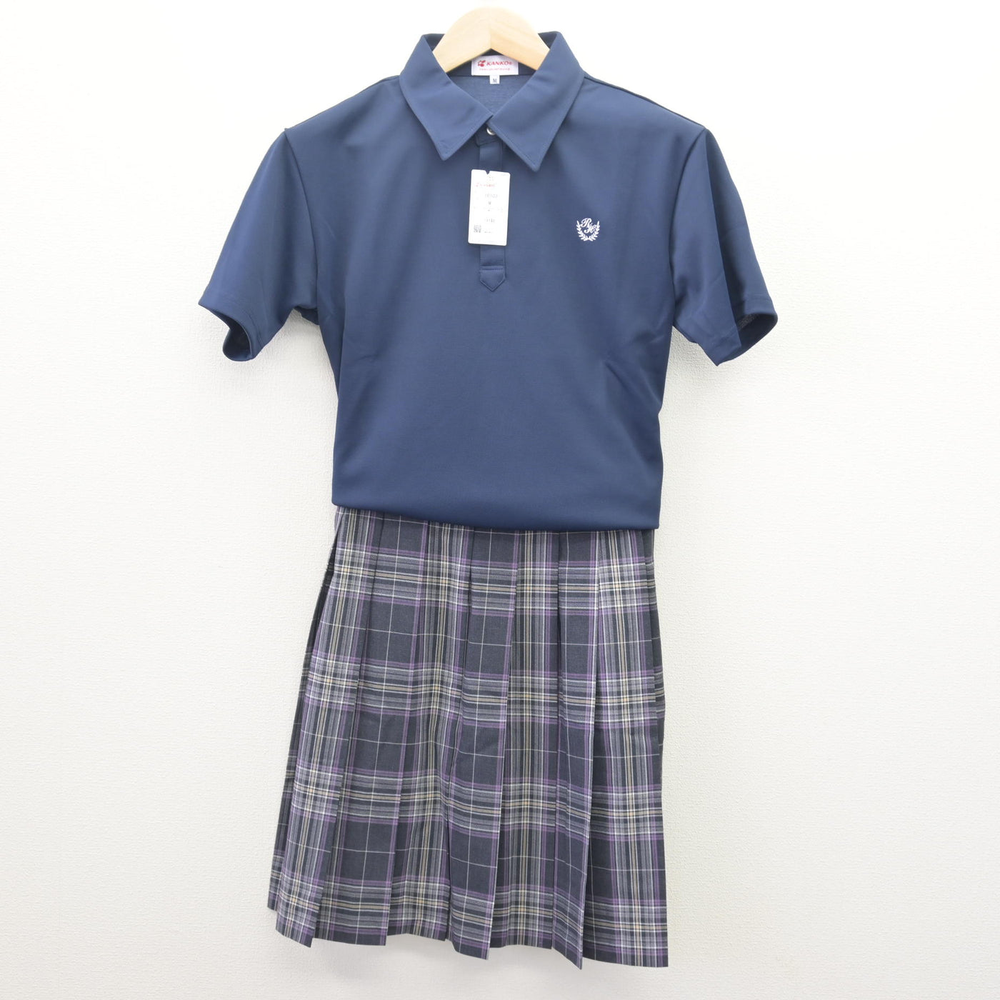 【中古】東京都 六本木高等学校 女子制服 3点 (シャツ・スカート) sf114181