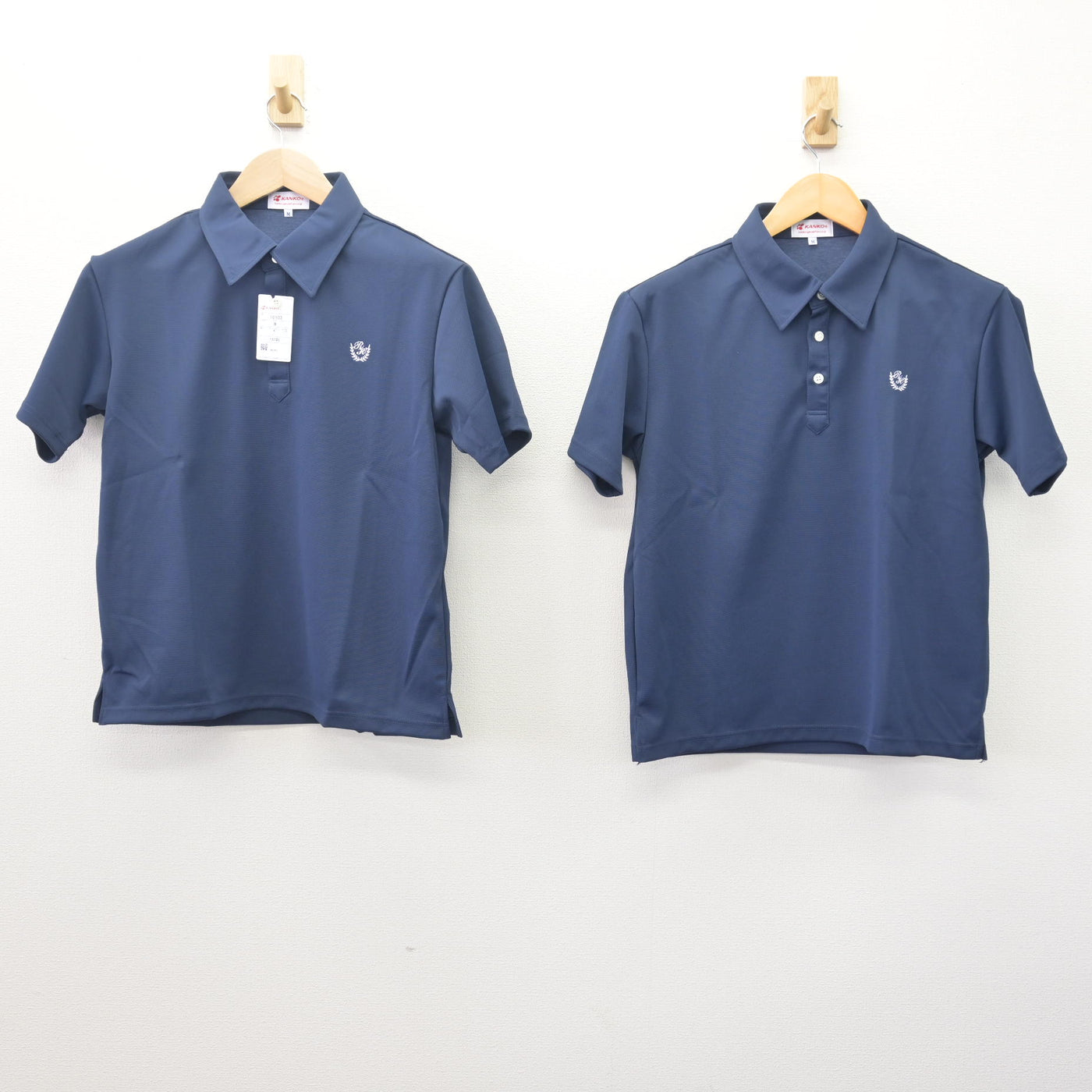 【中古】東京都 六本木高等学校 女子制服 3点 (シャツ・スカート) sf114181
