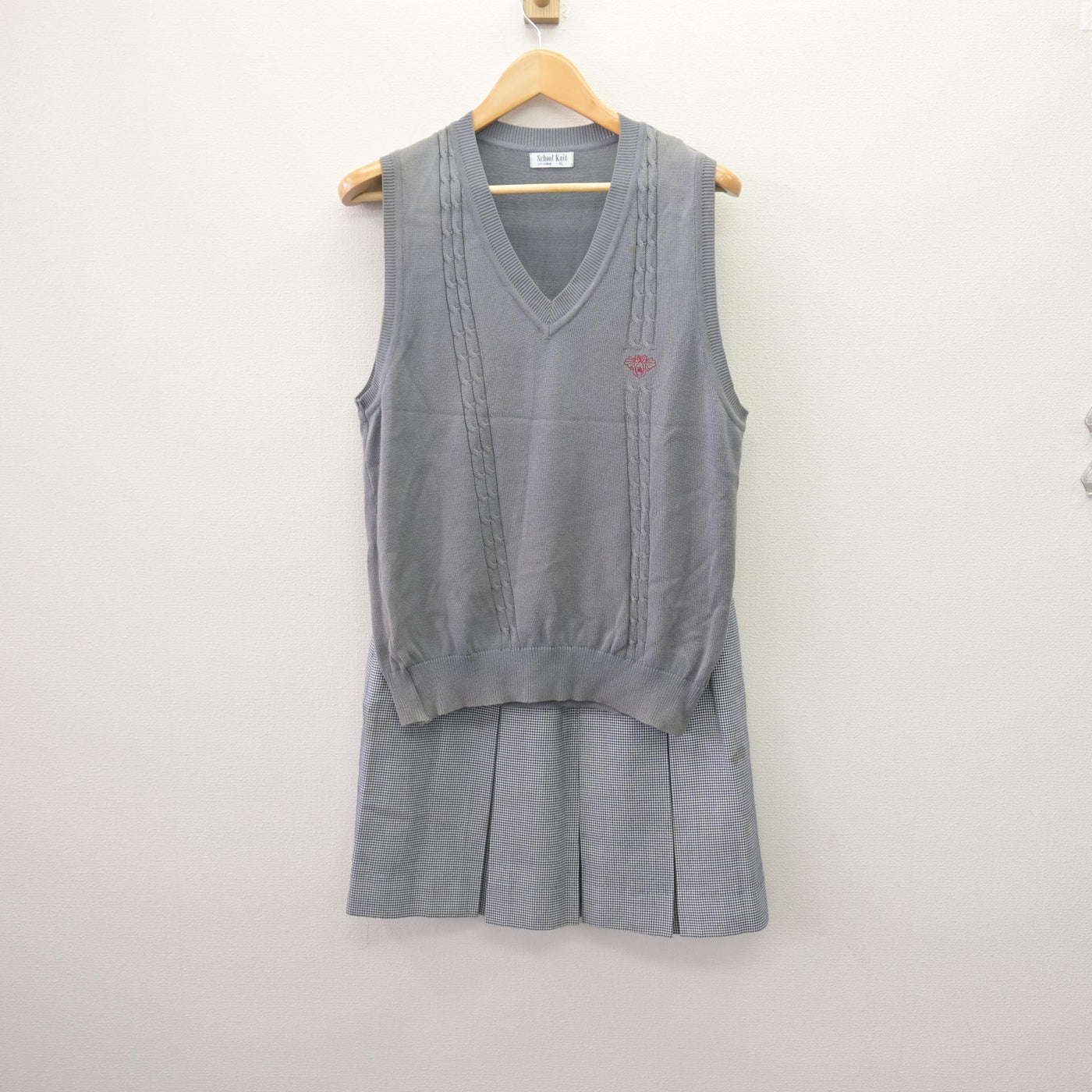 【中古】長野県 文化女子大学附属長野高等学校 女子制服 2点 (ニットベスト・スカート) sf114199