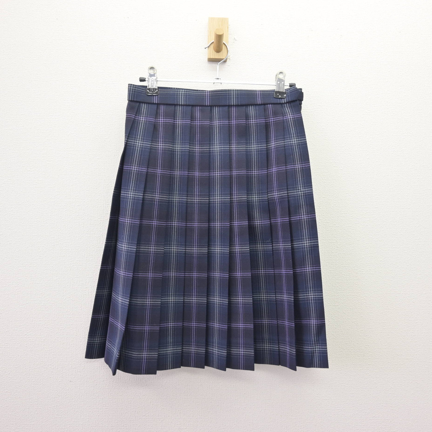 【中古】 飛鳥未来高等学校 女子制服 4点 (ブレザー・シャツ・スカート) sf114208