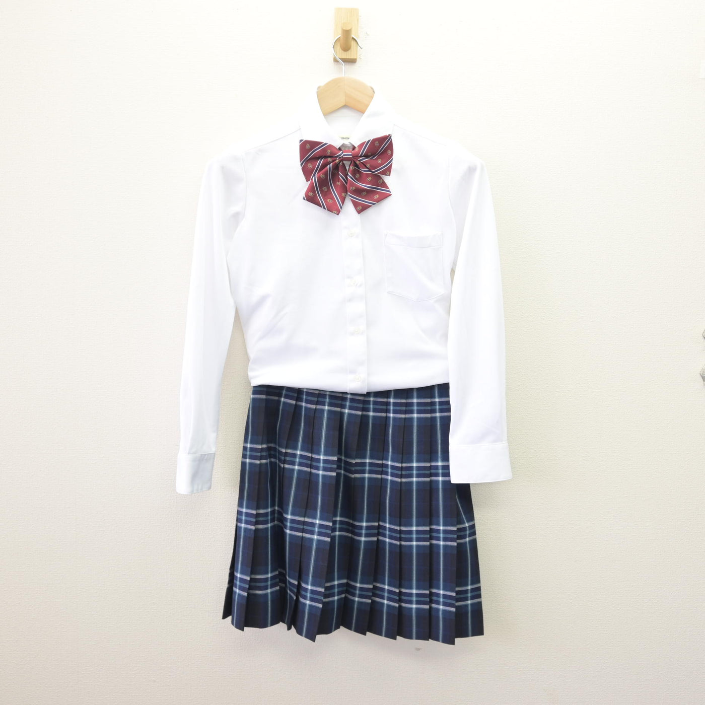 【中古】 制服専門店CONOMi 女子制服 3点 (シャツ・スカート) sf114211