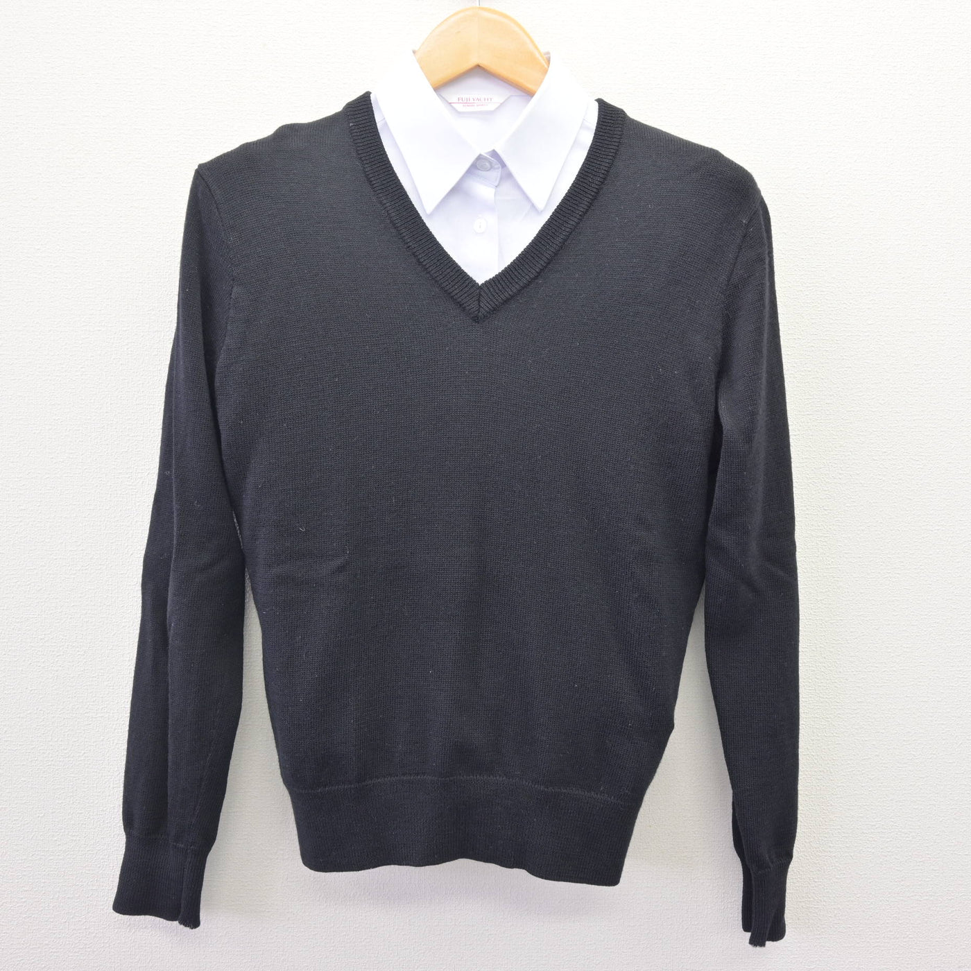 【中古】福岡県 平尾中学校 女子制服 2点 (ニット・シャツ) sf114223