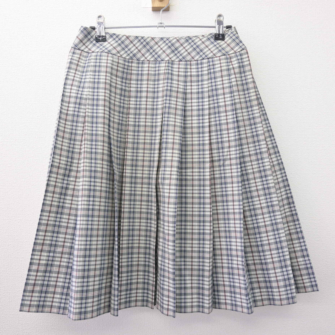 【中古】千葉県 芝浦工業大学柏高等学校 女子制服 4点 (ニットベスト・シャツ・スカート) sf114232