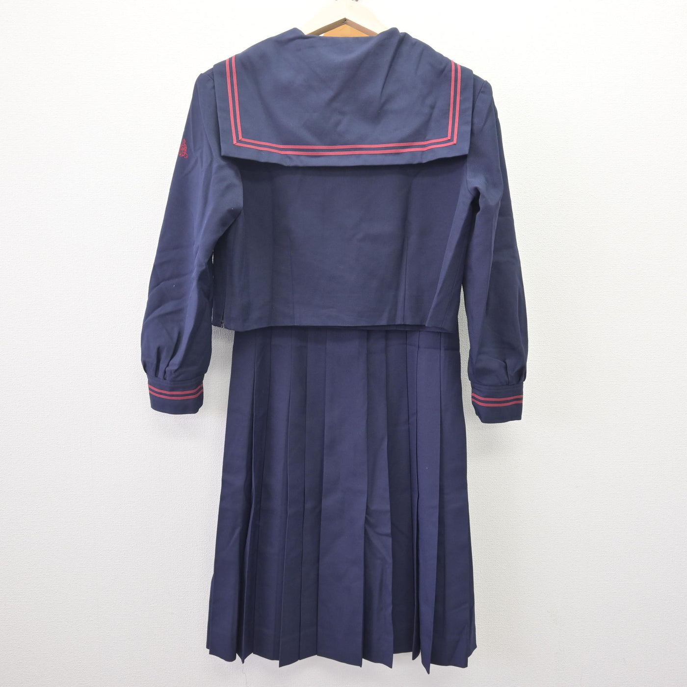 【中古】埼玉県 越谷市立北中学校 女子制服 4点 (セーラー服・ジャンパースカート・スカート) sf114240