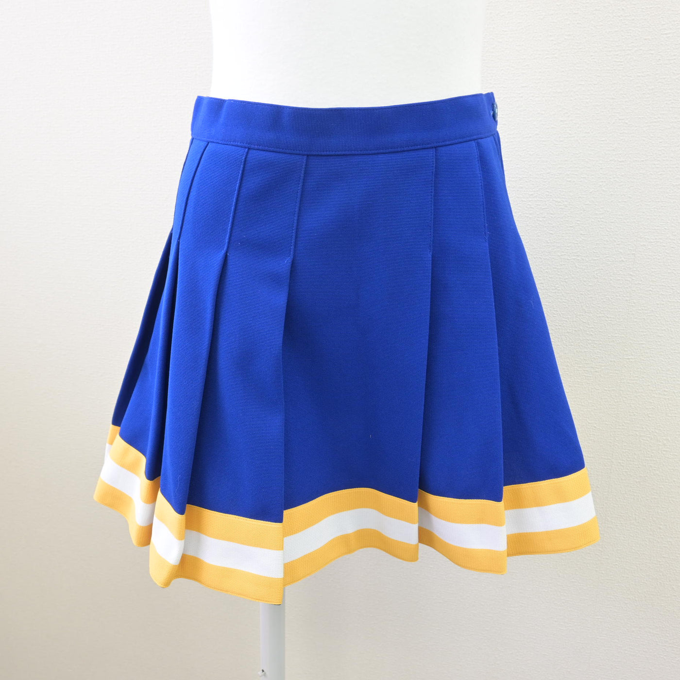 【中古】埼玉県 春日部共栄高等学校/ダンス部チアユニフォーム 女子制服 3点 (部活ユニフォーム 上・部活ユニフォーム 上・部活ユニフォーム 下) sf114441