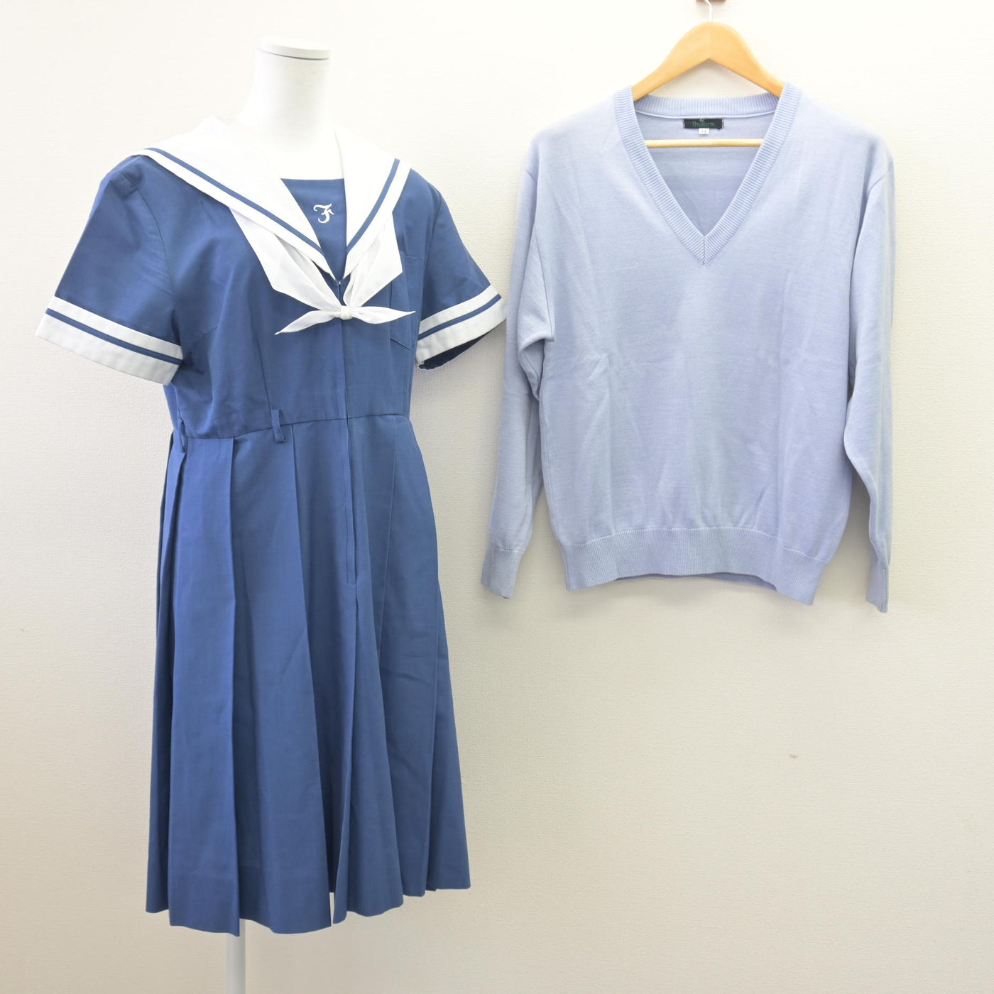 【中古】熊本県 熊本学園大学付属高等学校 女子制服 2点 (ニット・ワンピース) sf114456