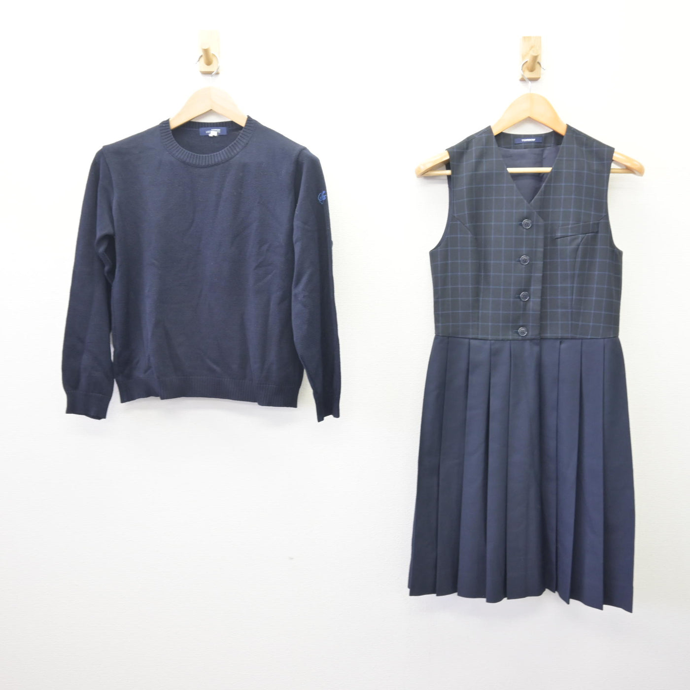 【中古】佐賀県 佐賀女子短期大学付属佐賀女子高等学校 女子制服 3点 (ブレザー・ニット・ジャンパースカート) sf114480