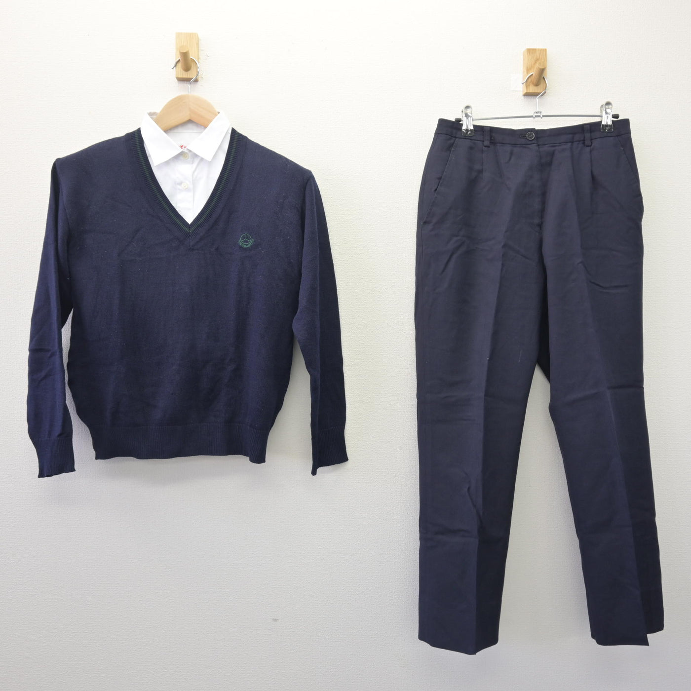 【中古】東京都 トキワ松学園中学校高等学校 女子制服 3点 (ニット・シャツ・ズボン) sf114503