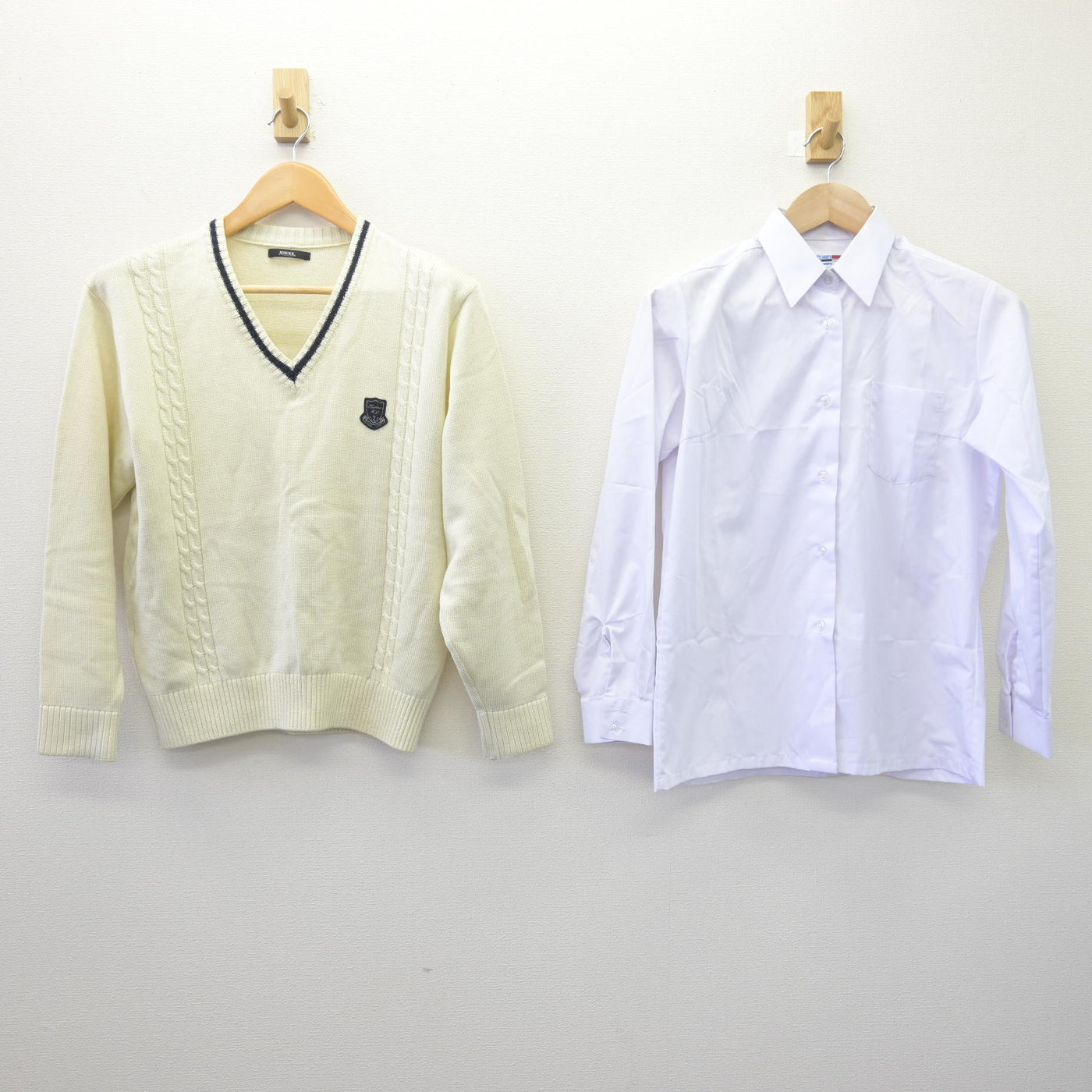 【中古】埼玉県 星野高等学校 女子制服 2点 (ニット・シャツ) sf114517