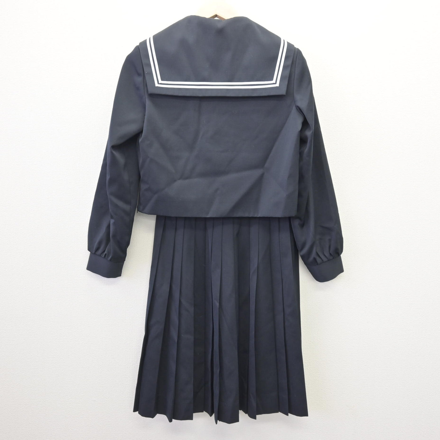 【中古】愛知県 幡豆中学校 女子制服 3点 (セーラー服・スカート) sf114533