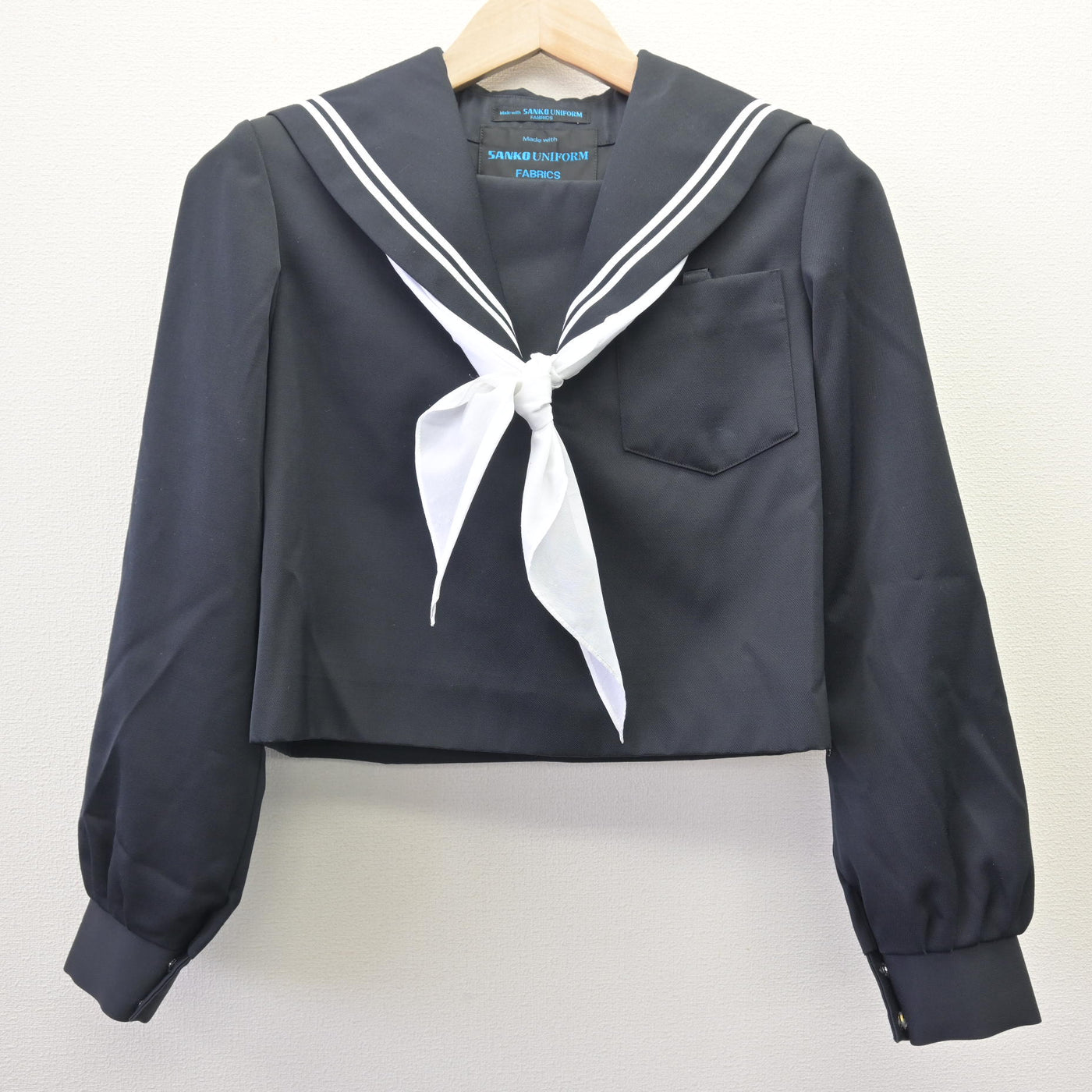 【中古】愛知県 幡豆中学校 女子制服 3点 (セーラー服・スカート) sf114533