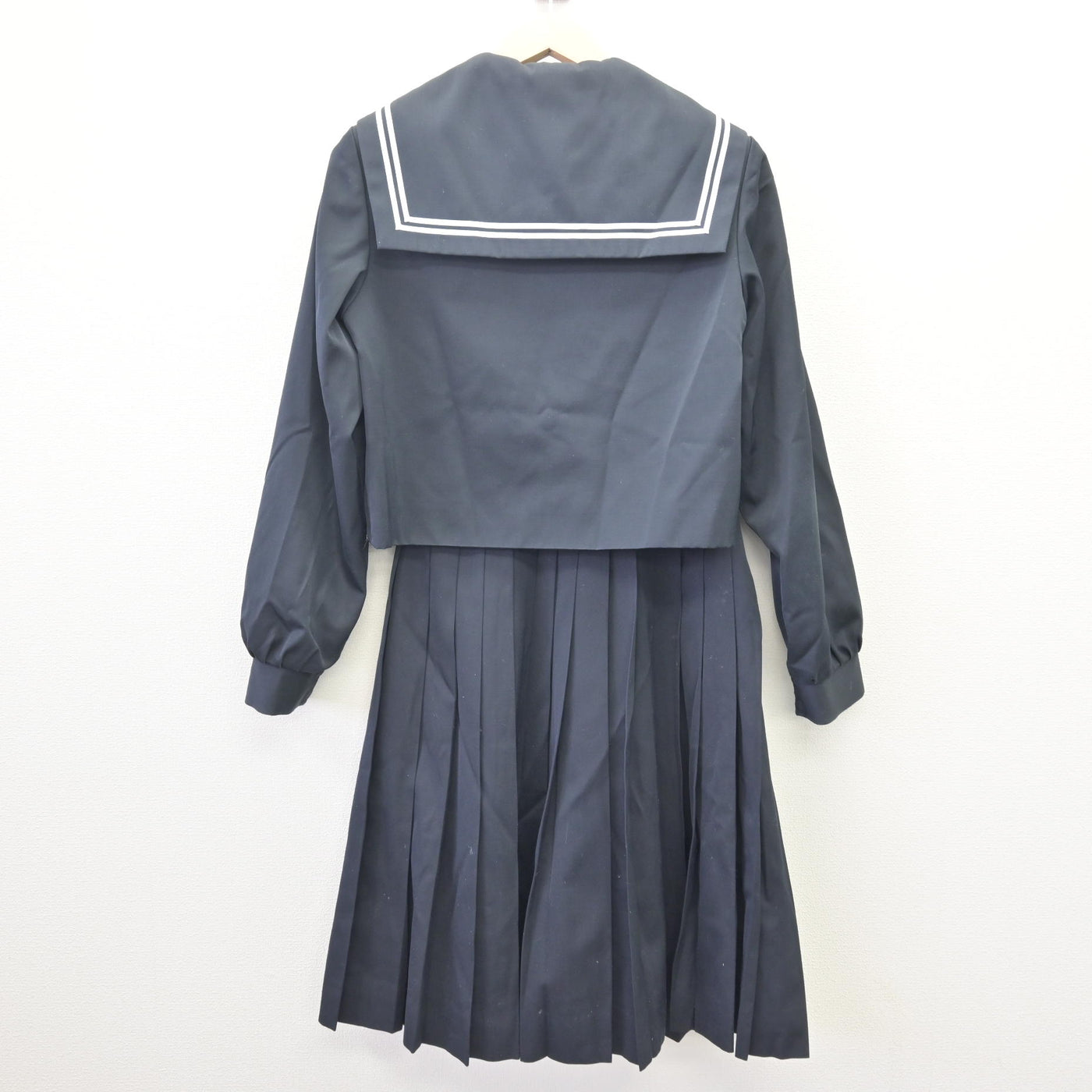 【中古】愛知県 幡豆中学校 女子制服 3点 (セーラー服・スカート) sf114534